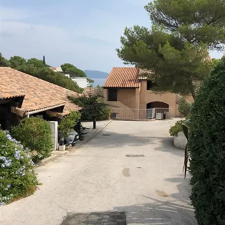 Maison Calanque De La Cron بيت للعطل